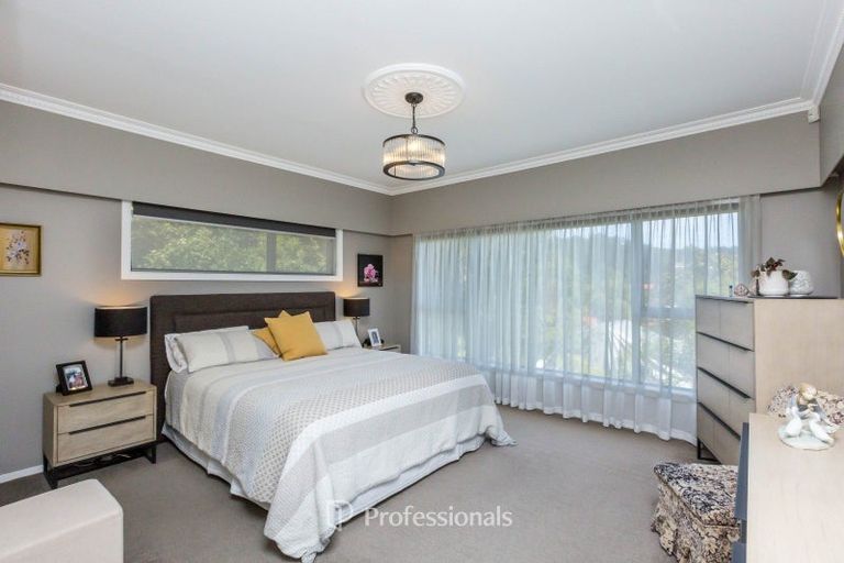 Photo of property in 18 Dalton Grove, Stokes Valley, Lower Hutt, 5019