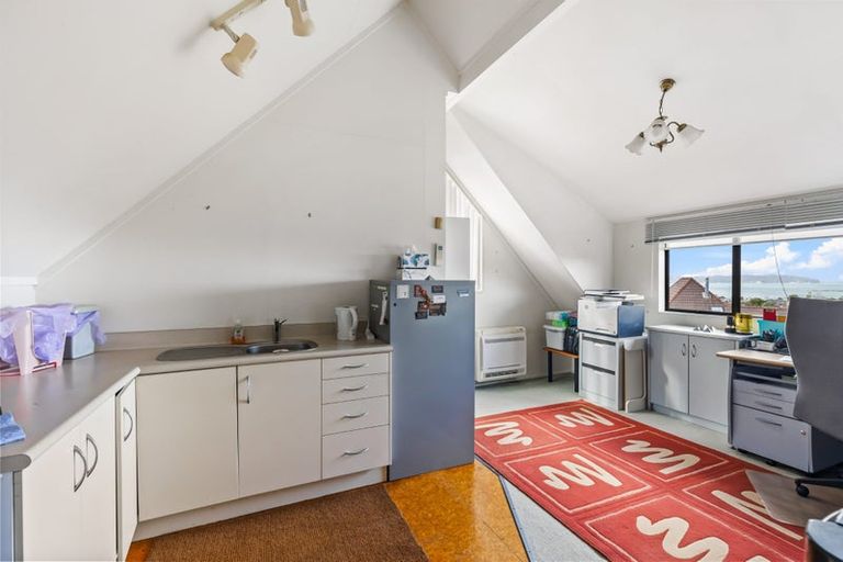 Photo of property in 27 Cherub Place, West Harbour, Auckland, 0618