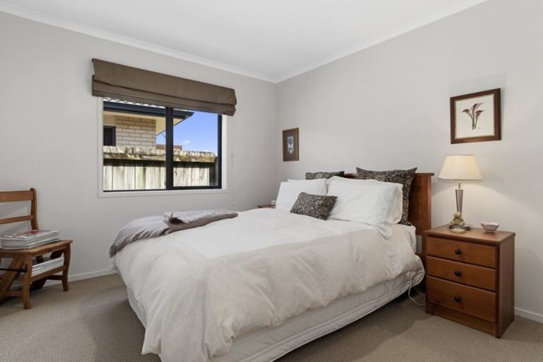 Photo of property in 5 Ohope Place, Papamoa Beach, Papamoa, 3118