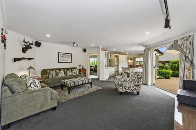 Photo of property in 17 Strathconnan Court, Rototuna, Hamilton, 3210