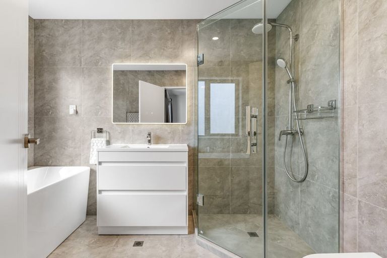 Photo of property in 7/16 Williamson Avenue, Belmont, Auckland, 0622