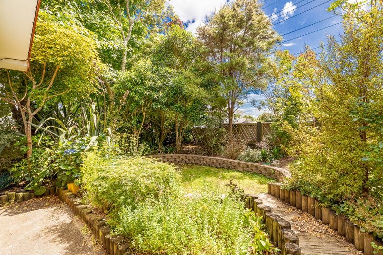 Photo of property in 13 Lookout Drive, Laingholm, Auckland, 0604