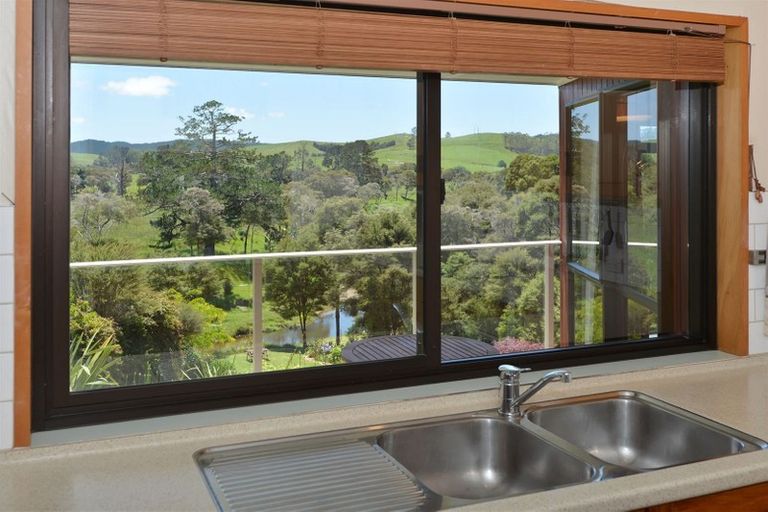 Photo of property in 846 Puketona Road, Haruru, 0204