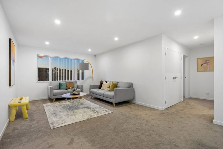 Photo of property in 47 Johns Creek Crescent, Silverdale, 0932