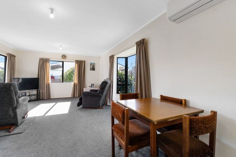 Photo of property in 15 Pukeko Street, Paraparaumu, 5032