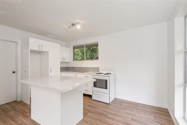 Photo of property in 1/12 Ruddenklau Lane, Bishopdale, Christchurch, 8053