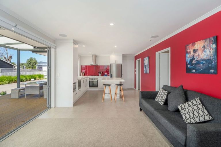 Photo of property in 32 Tairua Palms Place, Tairua, 3508