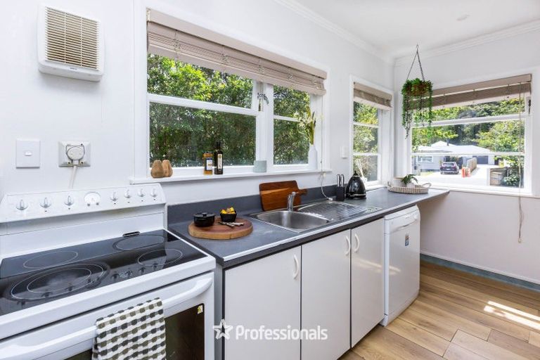 Photo of property in 46 Montgomery Street, Stokes Valley, Lower Hutt, 5019