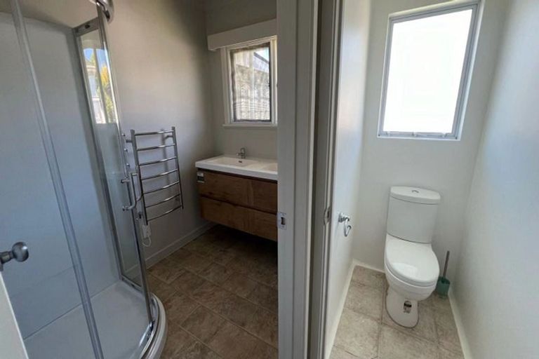 Photo of property in 373 East Coast Road, Mairangi Bay, Auckland, 0630