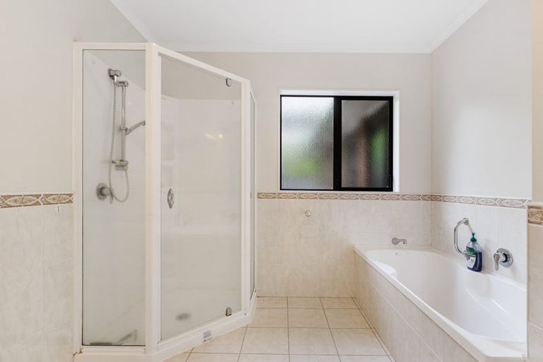 Photo of property in 2b Cannell Farm Drive, Te Puke, 3119