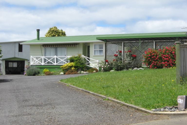 Photo of property in 63 Puriri Road, Pukekohe, 2120