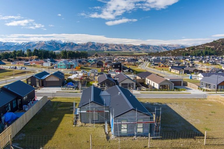 Photo of property in Northlake, 15 Armidale Crescent, Wanaka, 9305
