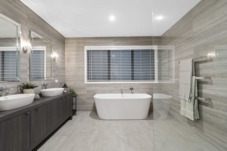 Photo of property in 6b Pounamu Avenue, Greenhithe, Auckland, 0632