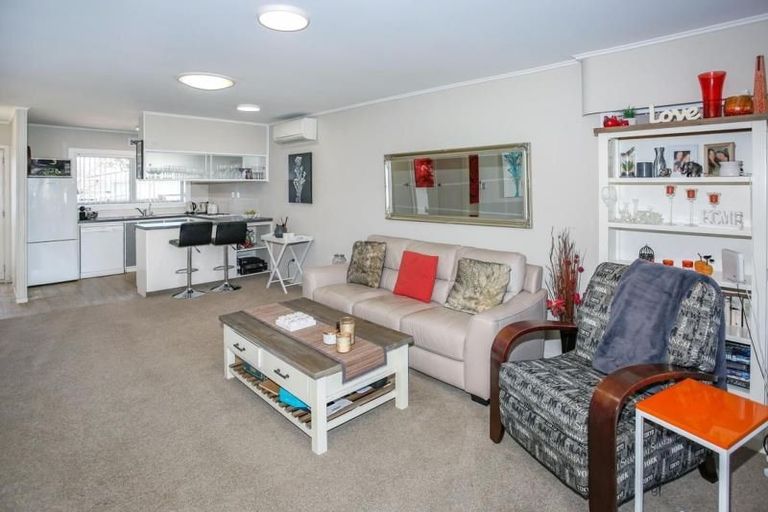 Photo of property in 12a Cooper Street, Pukekohe, 2120