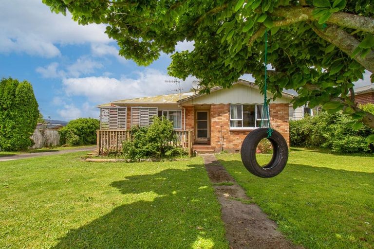 Photo of property in 6 Turner Drive, Western Heights, Rotorua, 3015