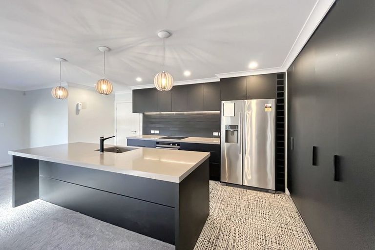 Photo of property in 24 Serenity Crescent, Kelvin Grove, Palmerston North, 4414