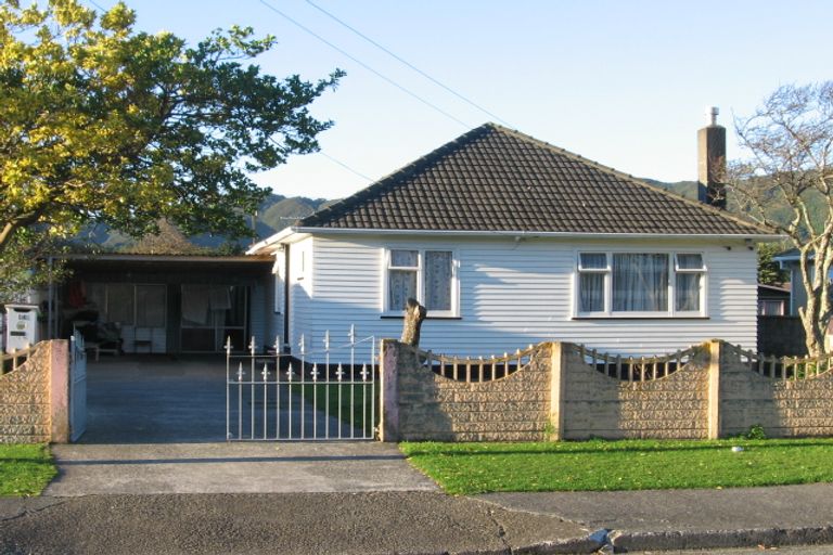 Photo of property in 14 Totara Street, Wainuiomata, Lower Hutt, 5014