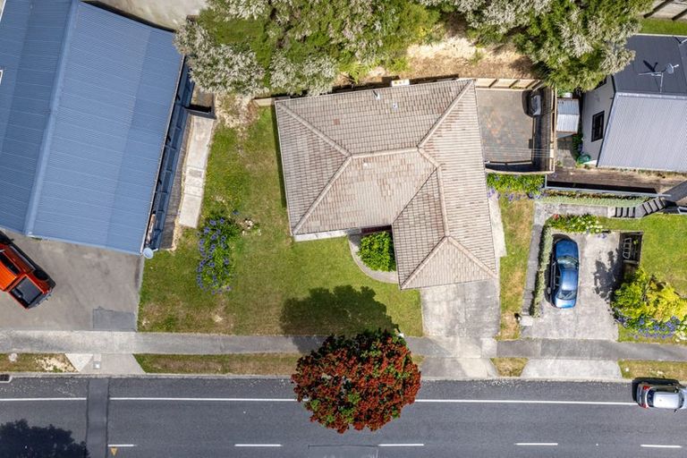 Photo of property in 49 Omapere Street, Whitby, Porirua, 5024