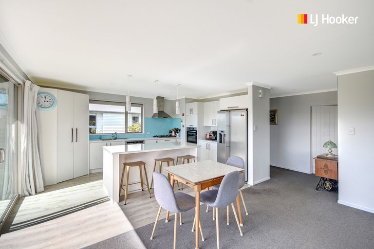 Photo of property in 49 Silver Springs Boulevard, Mosgiel, 9024