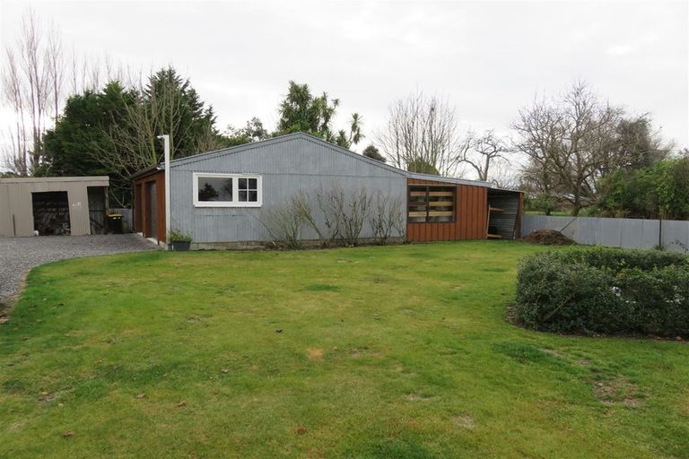 Photo of property in 16 Golf Links Road, Rangiora, 7473