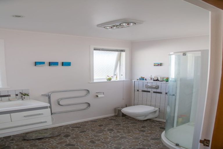 Photo of property in 36 Witham Street, Island Bay, Wellington, 6023