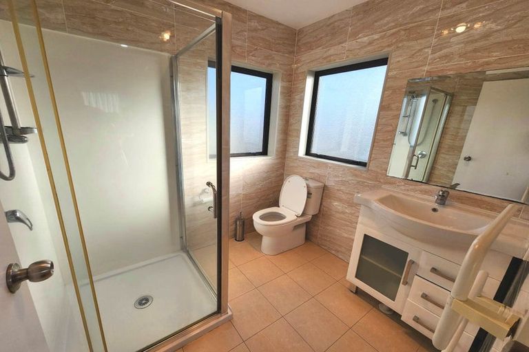 Photo of property in 37a Simpson Road, Ranui, Auckland, 0612