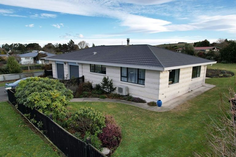 Photo of property in 15 Gordon Street, Weston, Oamaru, 9401