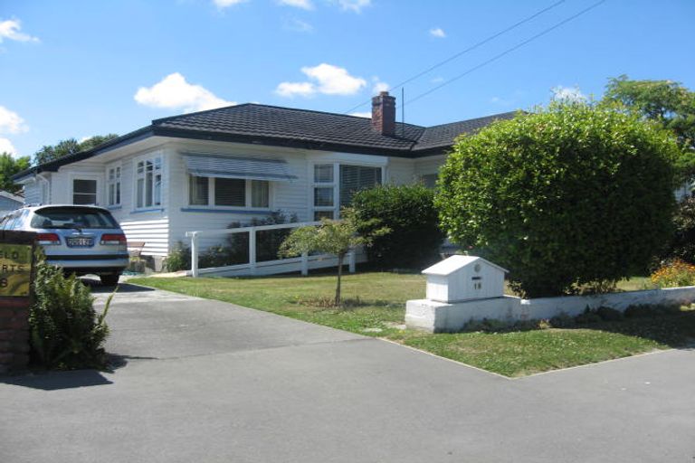 Photo of property in 16 Field Terrace, Upper Riccarton, Christchurch, 8041