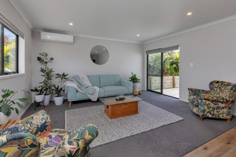 Photo of property in 13 Olney Court, One Tree Point, 0118