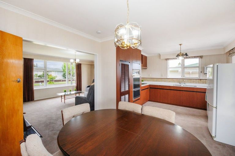 Photo of property in 10 Marsden Place, Awapuni, Palmerston North, 4412