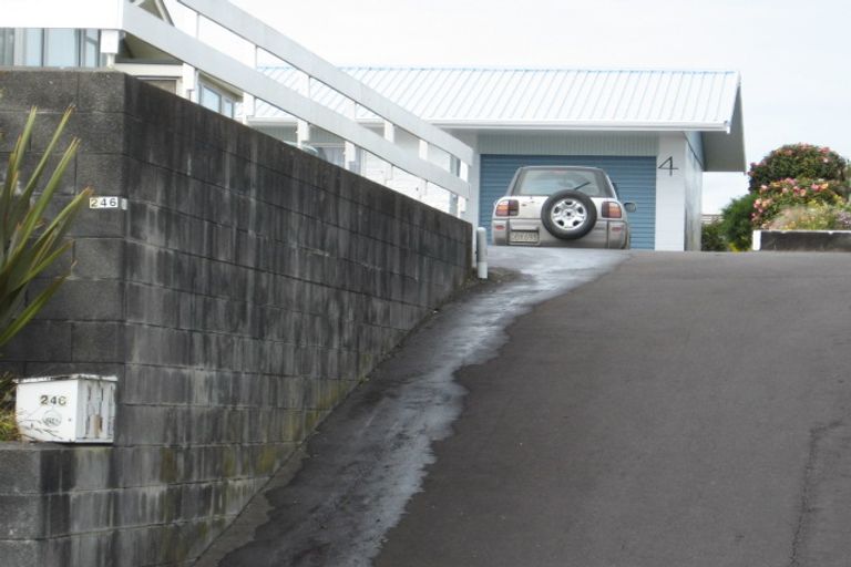 Photo of property in 2/246 Courtenay Street, Strandon, New Plymouth, 4312