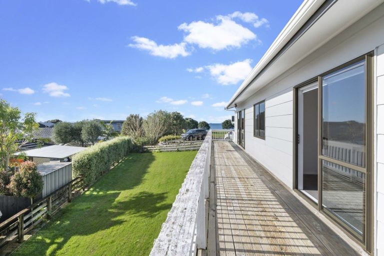 Photo of property in 18 Kahurangi Place, Snells Beach, 0920
