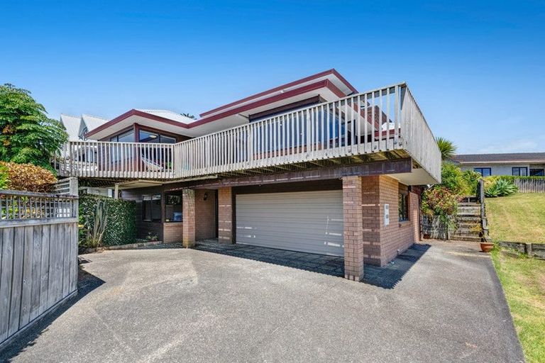 Photo of property in 8b Duncansby Road, Stanmore Bay, Whangaparaoa, 0932