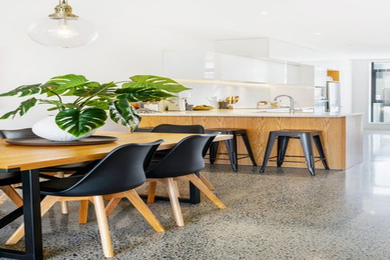 Photo of property in 15 Isitt Road, Hobsonville, Auckland, 0616