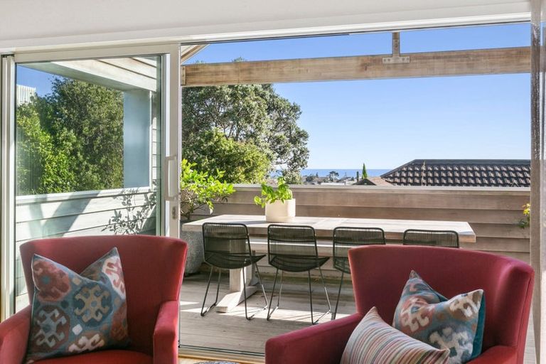 Photo of property in 91 Paynters Avenue, Strandon, New Plymouth, 4312