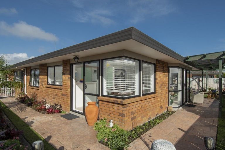Photo of property in 15a Laburnum Glen, Mount Maunganui, 3116