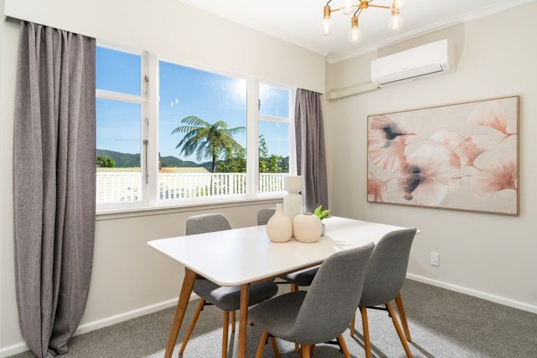 Photo of property in 3 Grenfell Drive, Karori, Wellington, 6012