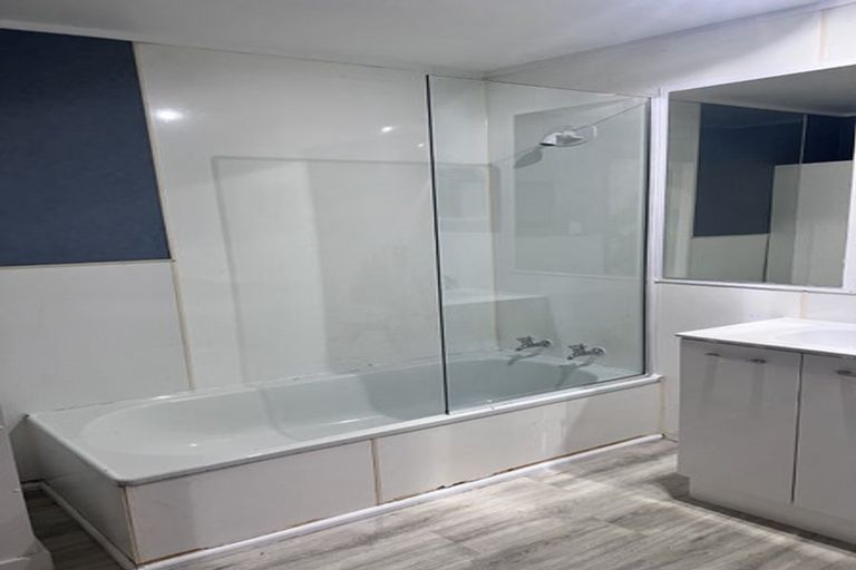 Photo of property in 97 Helvetia Road, Pukekohe, 2120