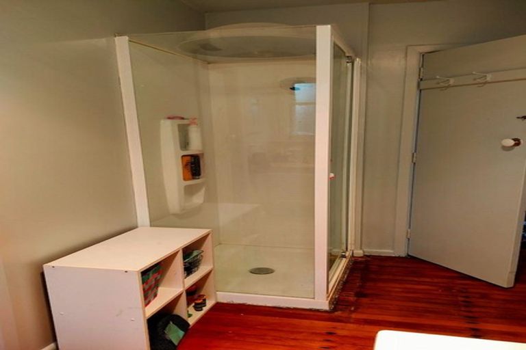 Photo of property in 18 Coniston Avenue, Ilam, Christchurch, 8041