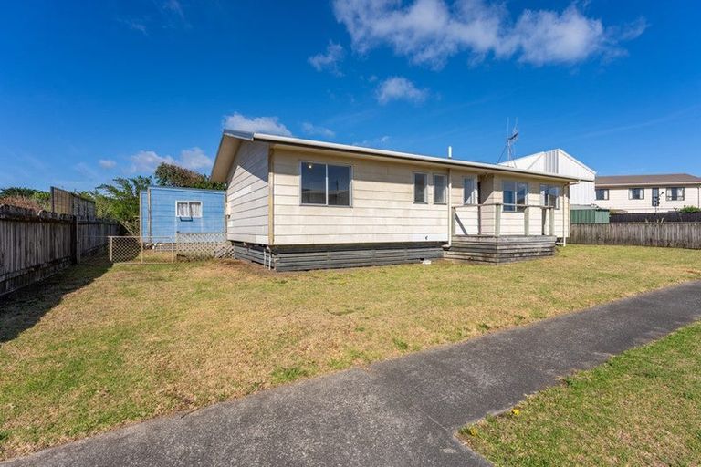 Photo of property in 14 Scott Avenue, Otaki Beach, Otaki, 5512