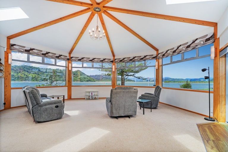 Photo of property in 53 Robinson Road, Whitianga, 3510