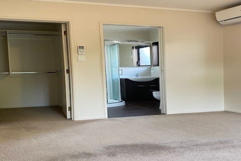 Photo of property in 2c Braemar Road, Castor Bay, Auckland, 0620