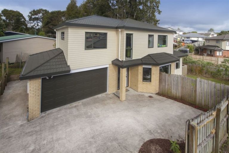Photo of property in 8 Ali Place, Ranui, Auckland, 0612