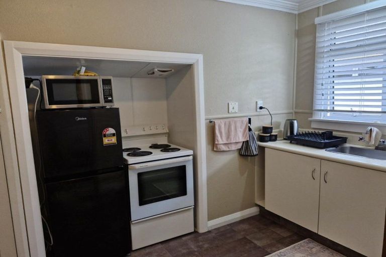 Photo of property in 11a Selwyn Street, Lower Vogeltown, New Plymouth, 4310