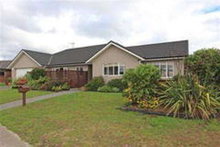 Photo of property in 52 Regent Drive, Paraparaumu Beach, Paraparaumu, 5032