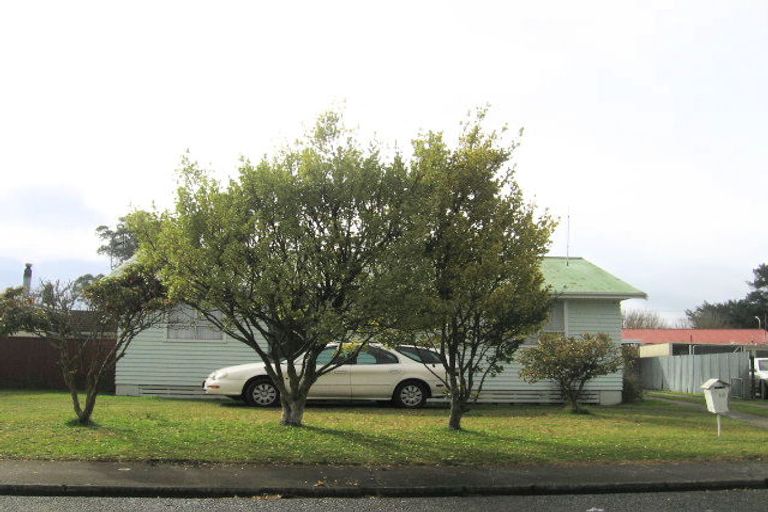 Photo of property in 10 Fleetwood Crescent, Flaxmere, Hastings, 4120