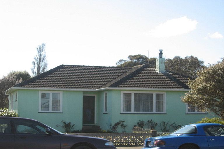 Photo of property in 13 Station Road, Marton, 4710