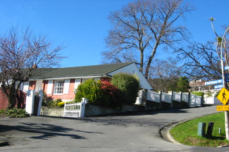Photo of property in 1 Karitane Drive, Cashmere, Christchurch, 8022
