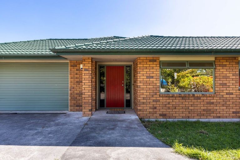 Photo of property in 57 Mcgiven Drive, Ridgewood, New Plymouth, 4371