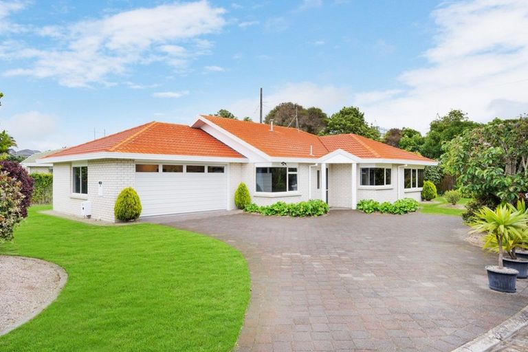 Photo of property in 9 Kalmia Dell, Mount Maunganui, 3116